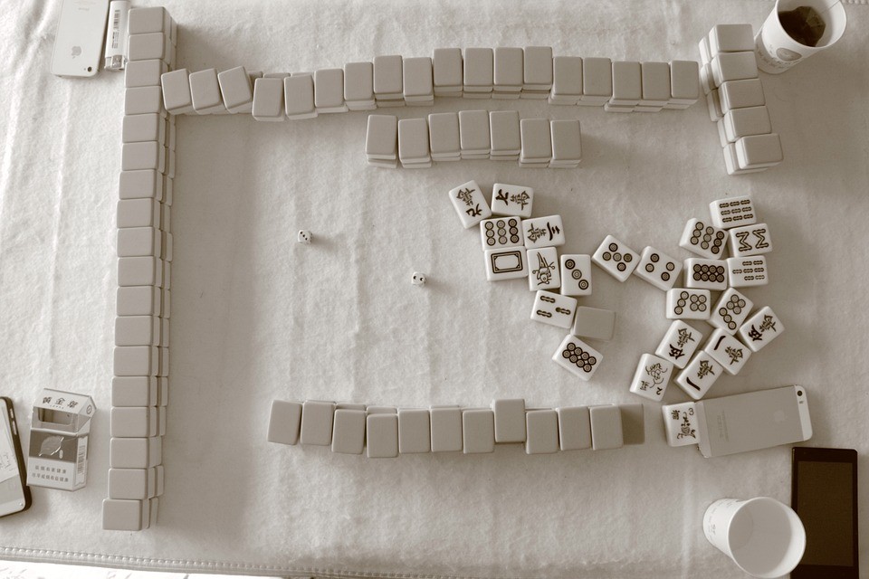 Mahjong, un juego de cartas que mejora la agilidad mental