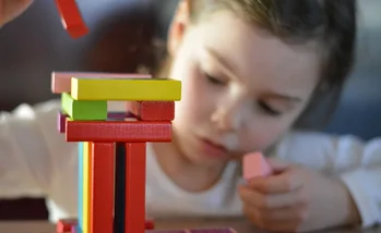 Beneficios de jugar con LEGO para los niños