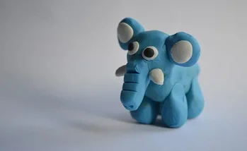 Los beneficios de crear figuras de plastilina