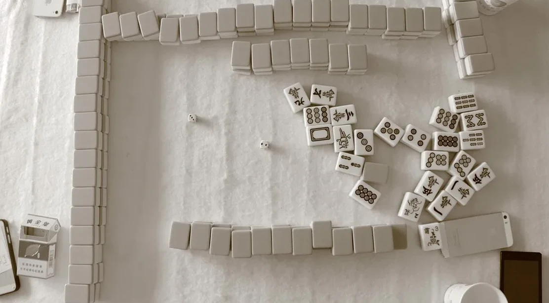 Mahjong, un juego de cartas que mejora la agilidad mental
