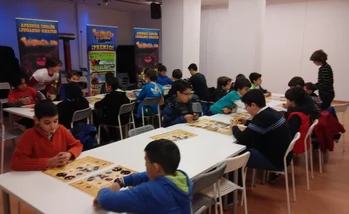 Nuevo torneo de cartas y… ¡taller de diseño de mazos!