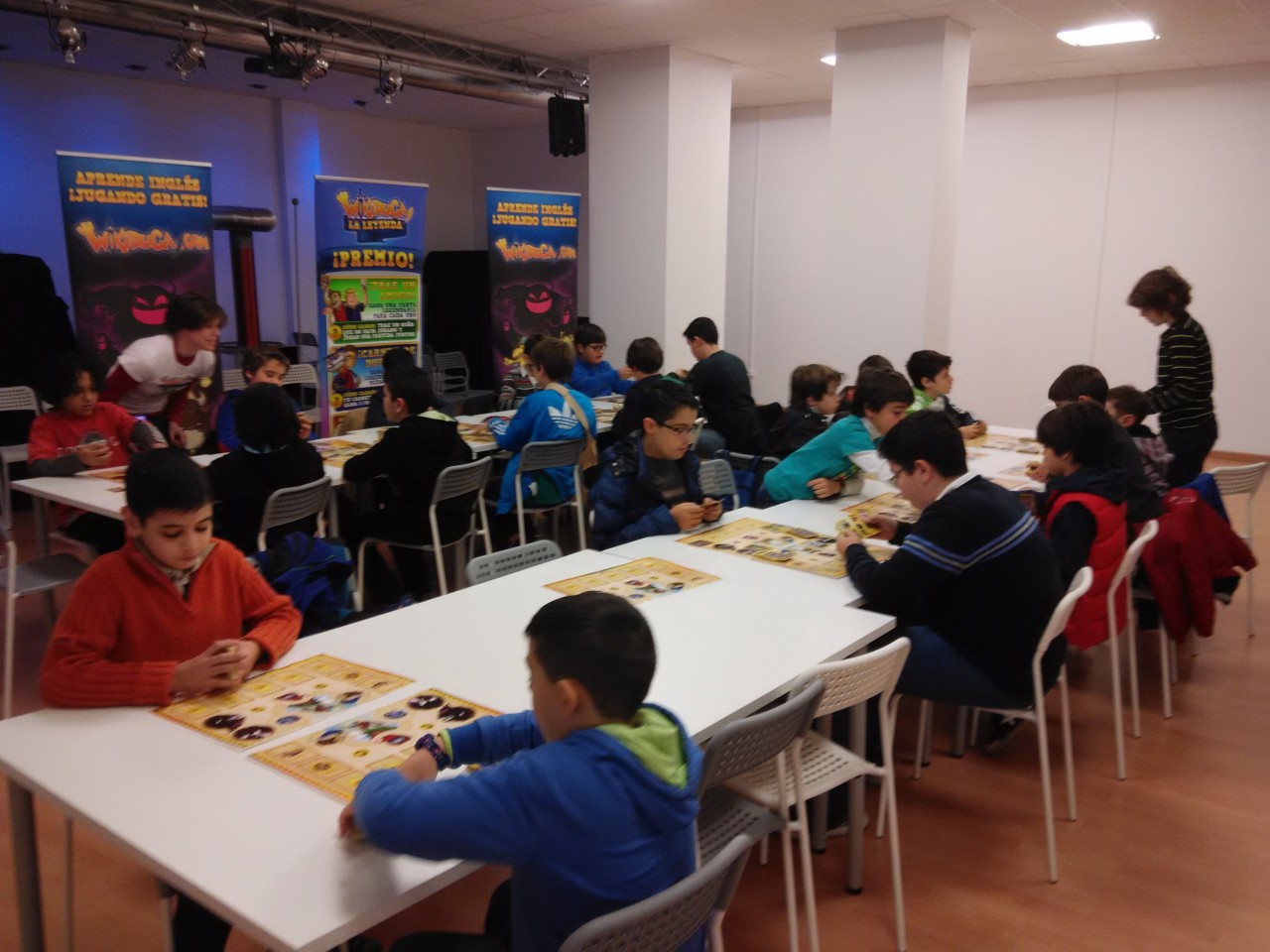 Nuevo torneo de cartas y… ¡taller de diseño de mazos!